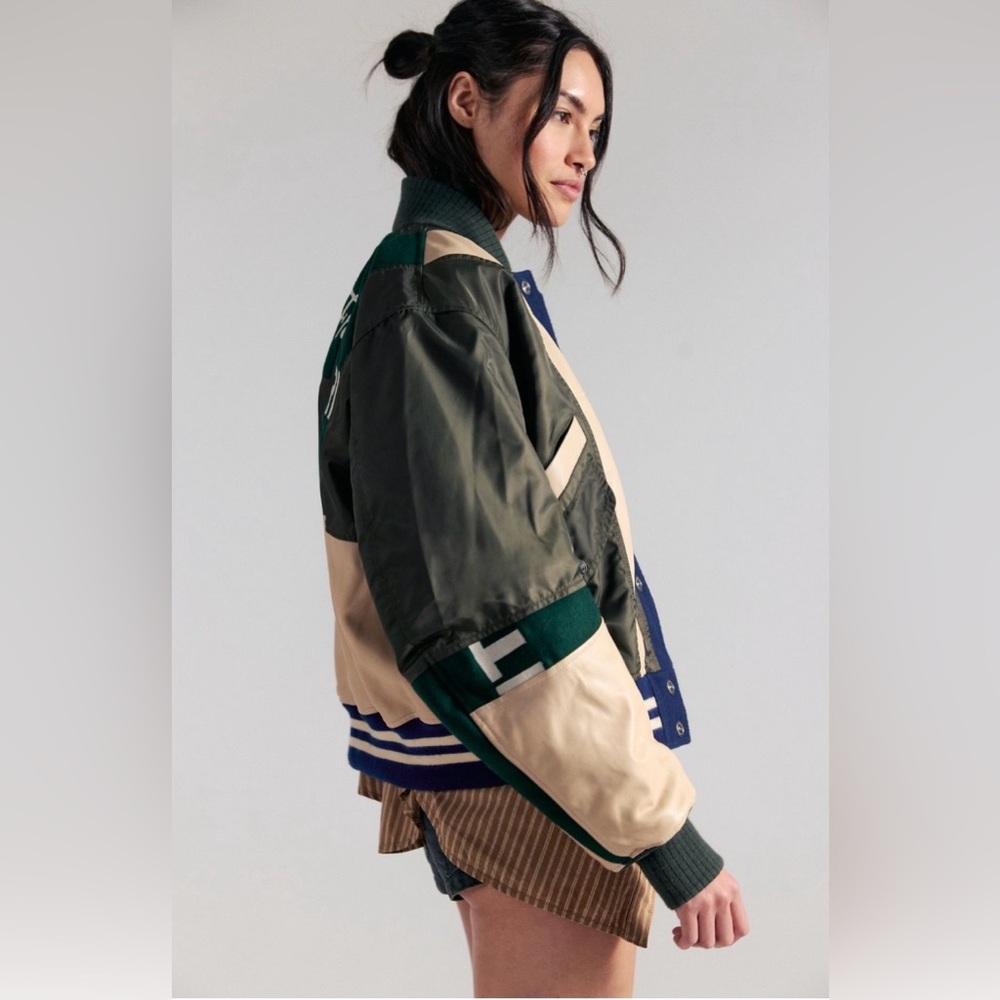 ▪️NWT We The Free Triple Kick Novelty Bomber Jacket - small - Picture 9 of 10